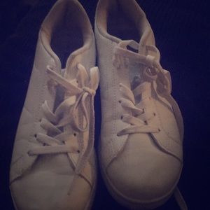 Hardly worn really nice